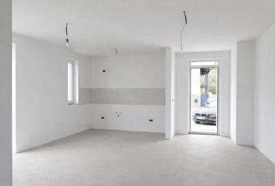 Casă individuală cu 3 camere cu Teren 120 Mp în Central