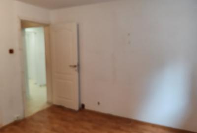 Apartament cu 3 camere decomandat în Astra - 4