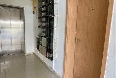 Apartament cu 2 camere nedecomandat în Aradului