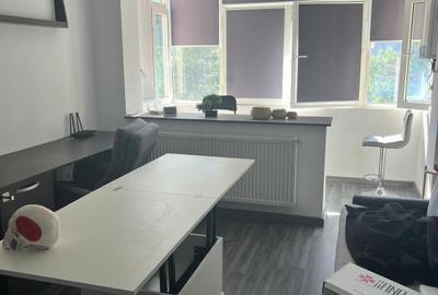 Apartament cu 2 camere semidecomandat în Tomis II