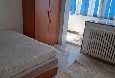 Apartament cu 2 camere decomandat în Sud - 3