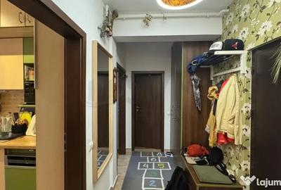Apartament cu 5 camere decomandat în Dristor