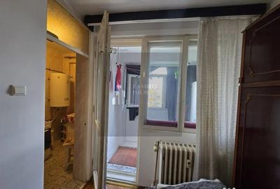 Garsonieră decomandată în Vitan