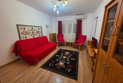 Garsonieră decomandată în Baba Novac