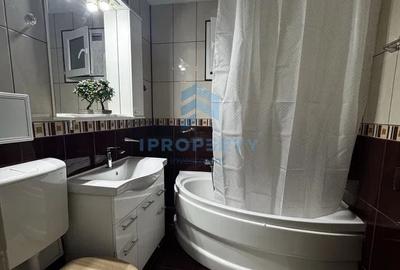 Apartament cu 3 camere decomandat în Berceni
