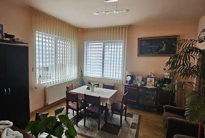Casă cu 4 camere cu Teren 80 Mp în Baciu