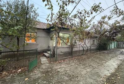 Casă cu 4 camere în Șerbănești