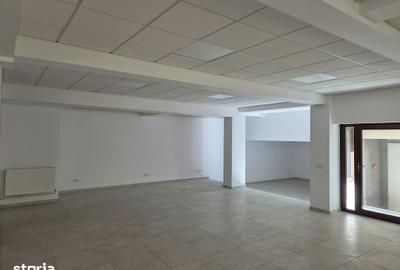 Spațiu comercial, de 132 mp, în Siloz