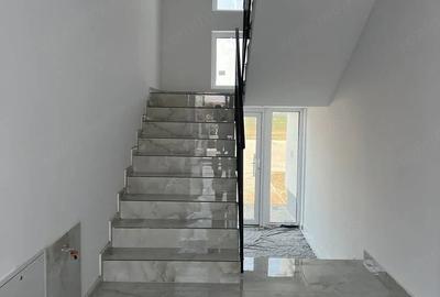Apartament cu 2 camere semidecomandat în Moșnița Veche