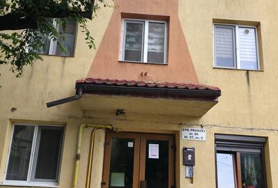 Apartament cu 2 camere semidecomandat în Dâmbovița - 2