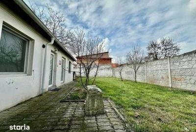 Casă cu 8 camere cu Teren 500 Mp în Elisabetin