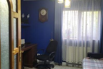 Apartament cu 3 camere semidecomandat în Central - 2
