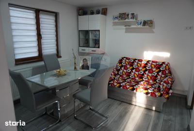 Casă cu 4 camere cu Teren 900 Mp în Central