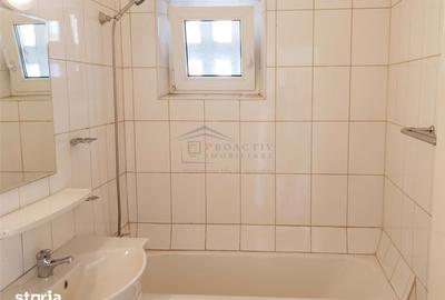 Spațiu comercial, de 45 mp, în Central