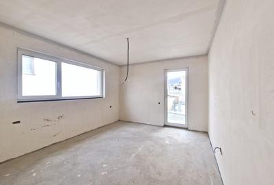Duplex cu 4 camere cu Canalizare în Central - 5