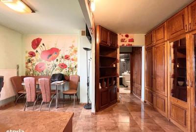 Apartament cu 2 camere decomandat în Girocului