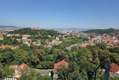 Apartament cu 3 camere în Schei