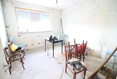 Apartament cu 2 camere decomandat în Micro 20