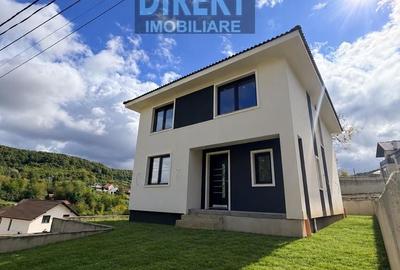 Casă cu 4 camere în Central