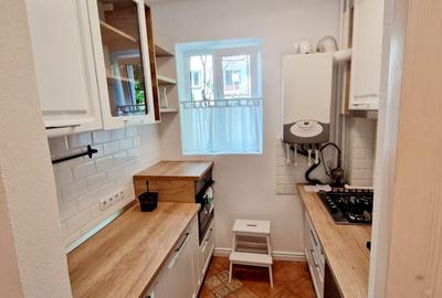Apartament cu 3 camere decomandat în Central