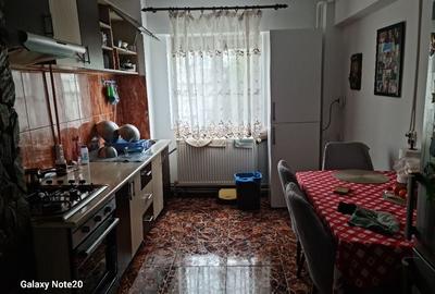 Apartament cu 3 camere decomandat în Central - 4