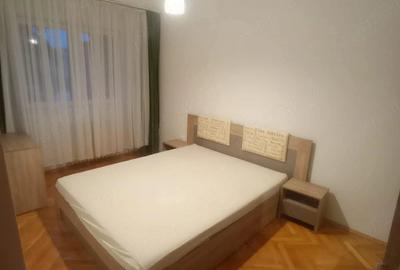 Apartament cu 3 camere decomandat în Dâmbu - 4