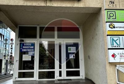 Spațiu comercial, de 40 mp, în Central