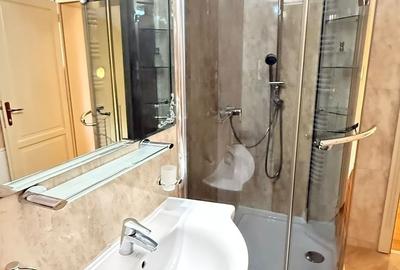Casă cu 4 camere cu Teren 600 Mp în Central