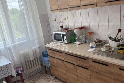 Garsonieră decomandată în Lipovei