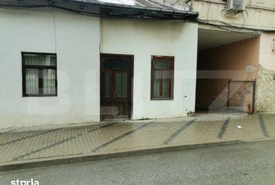 Casă cu 2 camere cu Teren 30 Mp în Vatra Dornei