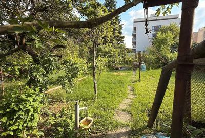 Casă cu 3 camere cu Teren 260 Mp în Central