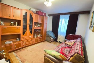 Apartament cu 3 camere decomandat în Noua - 1