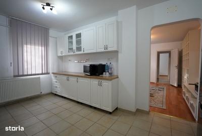Apartament cu 3 camere semidecomandat în Freidorf