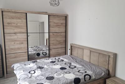 Apartament cu 2 camere semidecomandat în Dumbrăvița