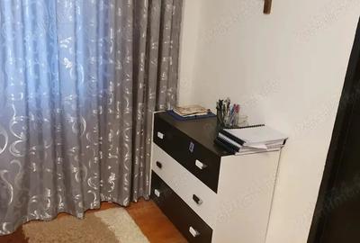 Apartament cu 2 camere semidecomandat, mobilat în Blașcovici