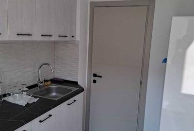 Apartament cu 2 camere semidecomandat în Titan