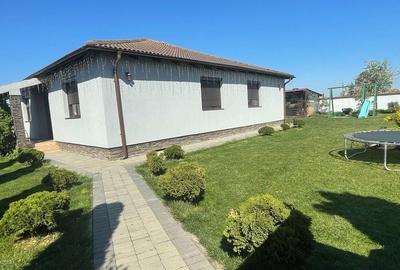 Casă cu 3 camere cu Teren 450 Mp în Central - 2