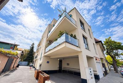 Apartament cu 2 camere semidecomandat în Calea Călărașilor