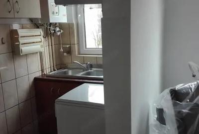 Apartament cu 2 camere semidecomandat în Florilor