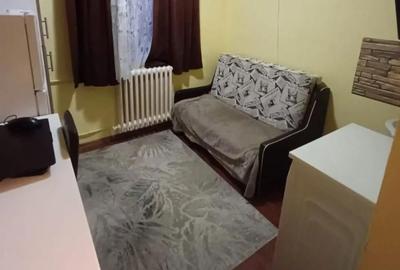 Garsonieră decomandată în Central - 4