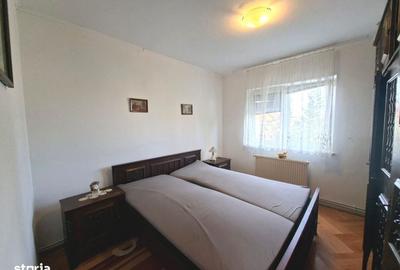 Apartament cu 3 camere decomandat în Calea Dumbrăvii
