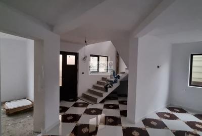 Casă cu 5 camere cu Teren 504 Mp în Tătărăști - 3