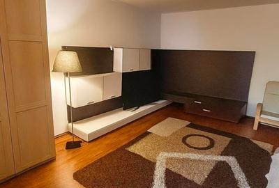Apartament cu 4 camere decomandat în 13 Septembrie