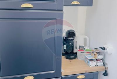 Apartament cu 2 camere semidecomandat în Craiovița Nouă