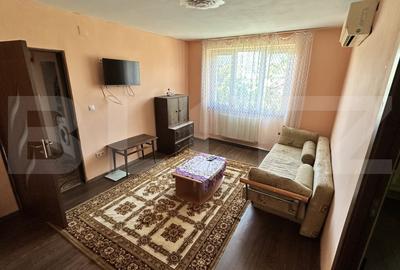 Apartament cu 3 camere semidecomandat, mobilat în Ultracentral