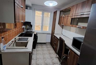 Apartament cu 2 camere decomandat în Central - 4