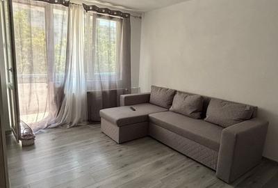 Apartament cu 2 camere semidecomandat, mobilat în Olteniței