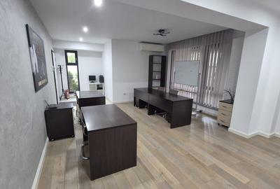 Apartament cu 2 camere decomandat, mobilat în Apărătorii Patriei