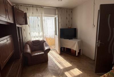 Apartament cu 2 camere decomandat în Exterior Vest