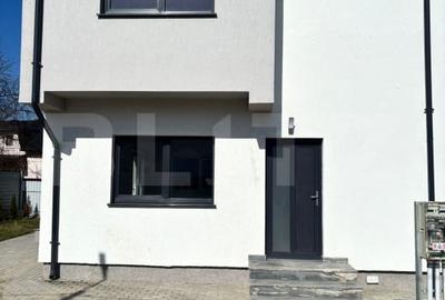 Duplex cu 4 camere cu Canalizare în Exterior Sud